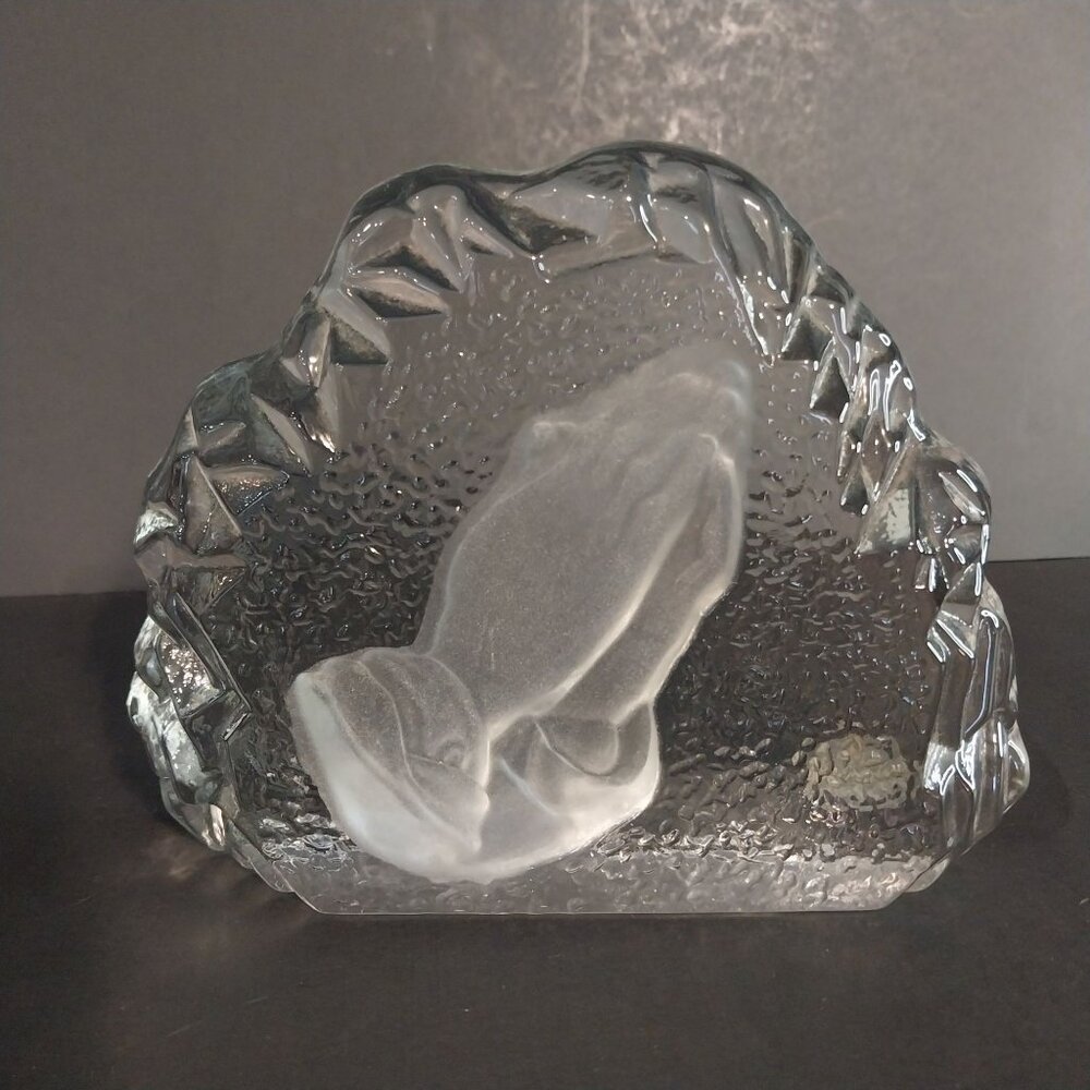 Vintage Viking 1974 Clear And Frosted Praying Hands Figurine With Label
